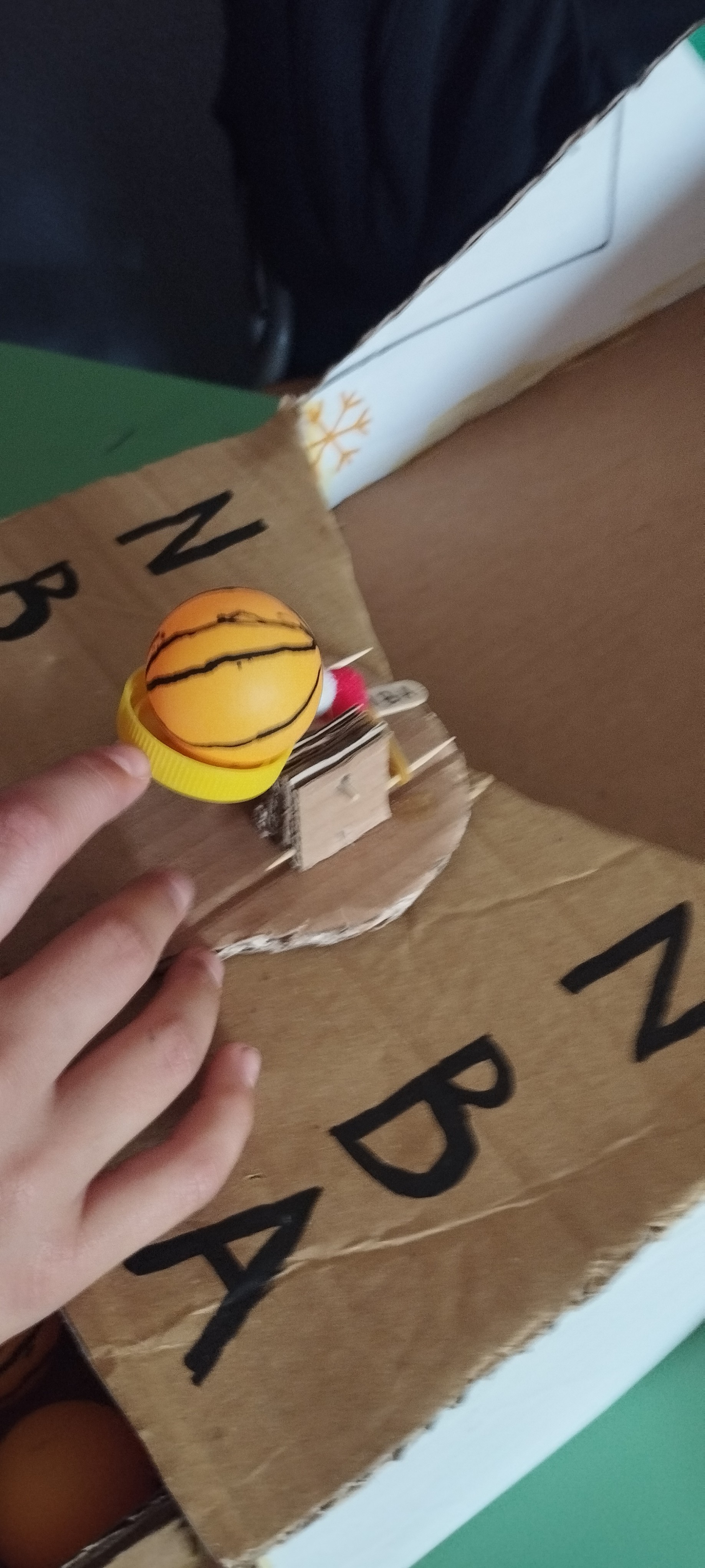 thumbnail_1732253871210 Un campo di basket con il riuso creativo!