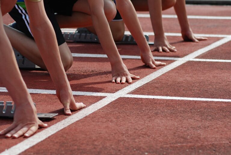 track-and-field-5981702_1280